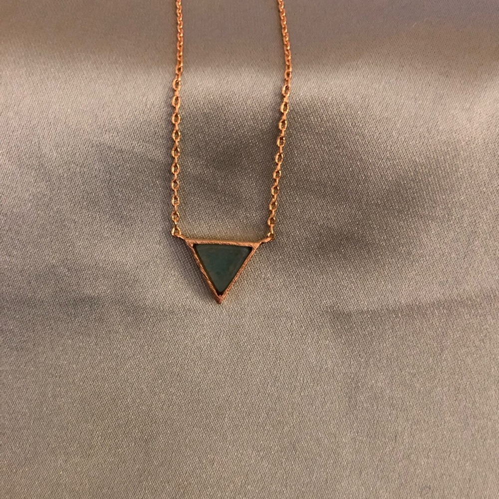 simple triangle necklace